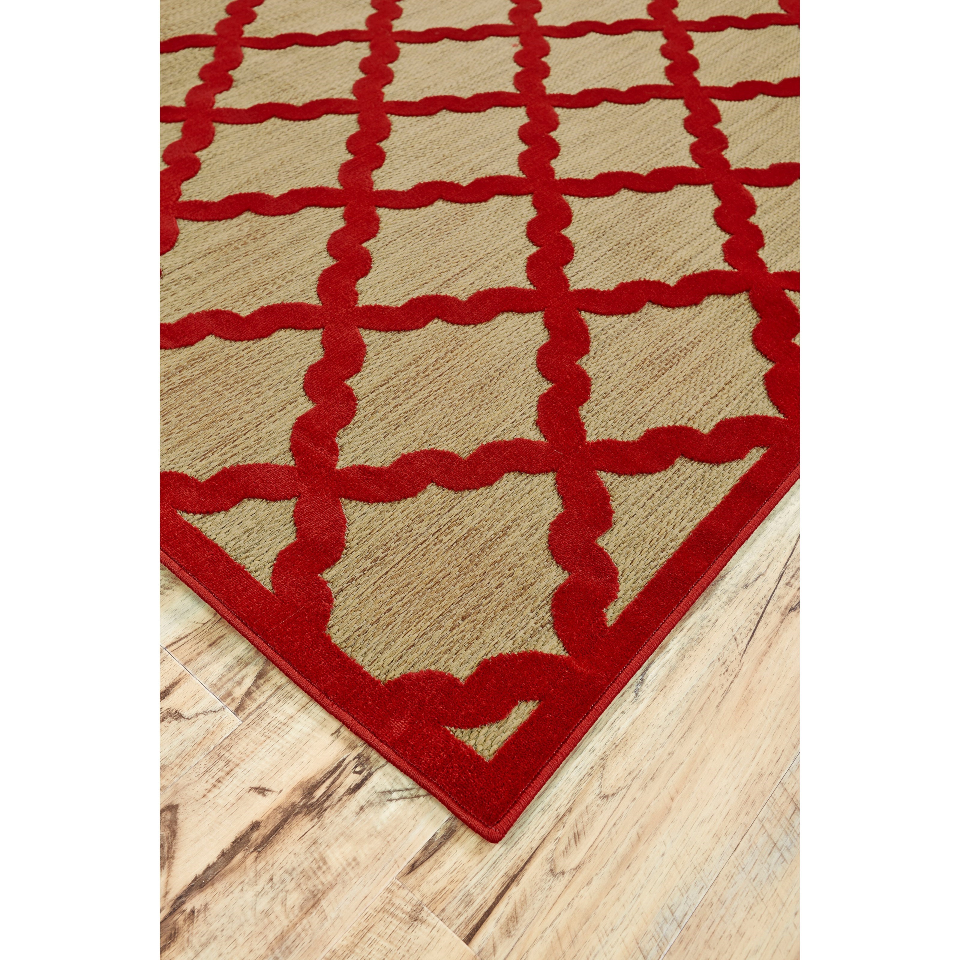 Tan/Red 5' X 7'-6" Area Rug